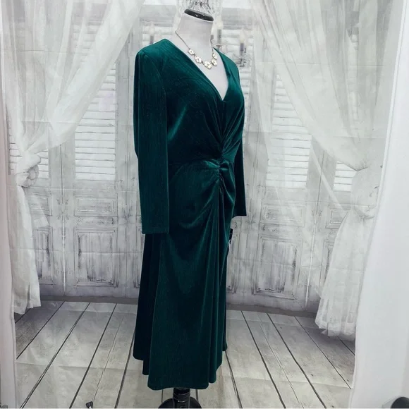 Maggy London Sz 12 Green Metallic Striped 3/4 Sleeve Velvet Midi Cocktail/Formal - Picture 7 of 15